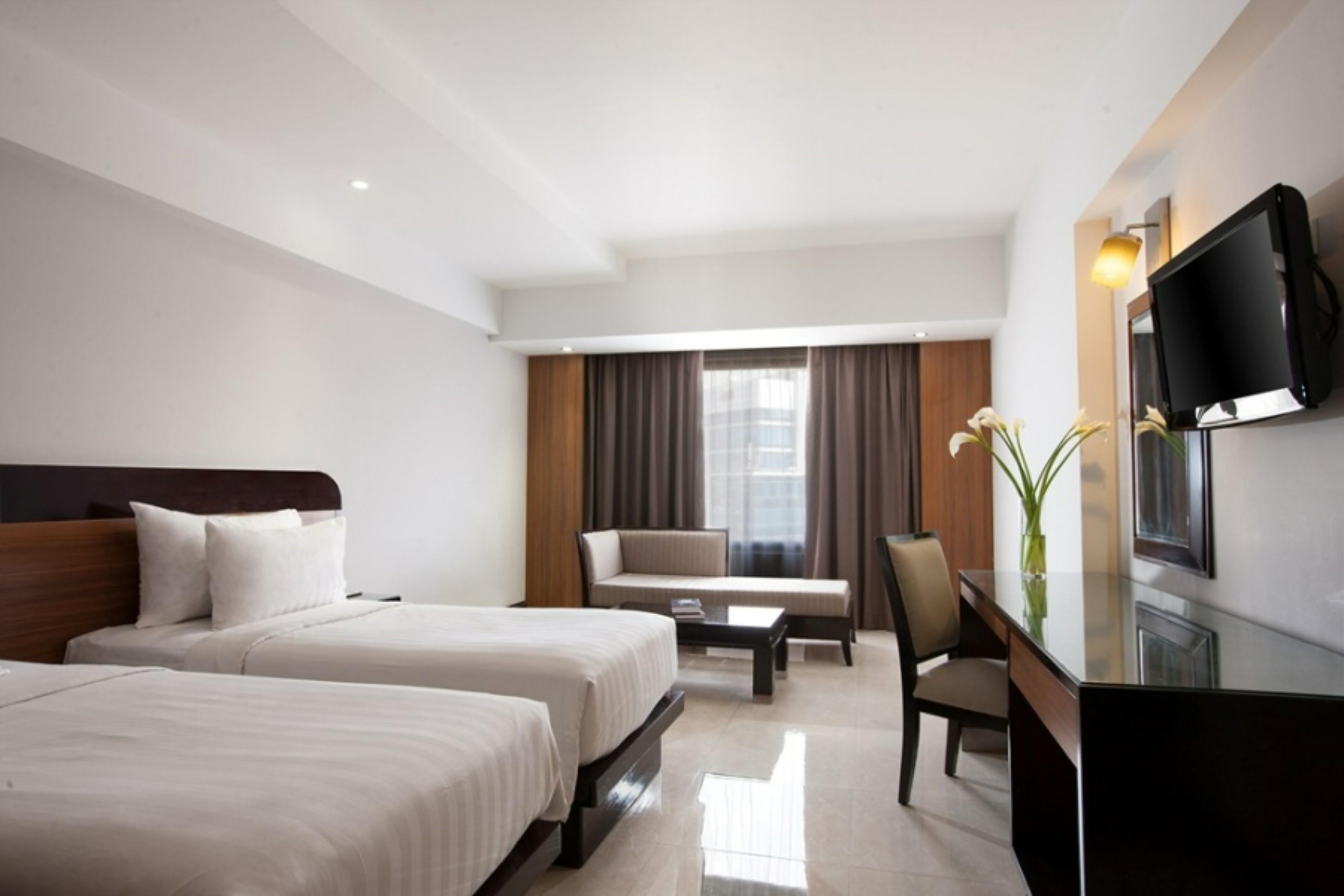 Hotel Santika Premiere Semarang Exterior photo