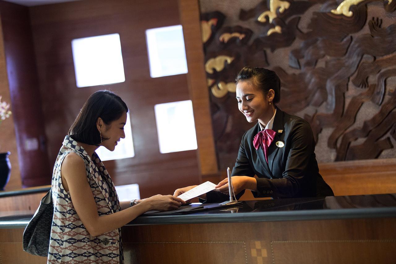 Hotel Santika Premiere Semarang Exterior photo